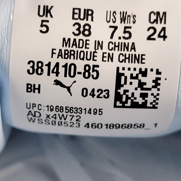 PUMA Suede Classic XXI Womens Sz 7.5 Icy Blue/White 38141085 - Picture 8 of 10